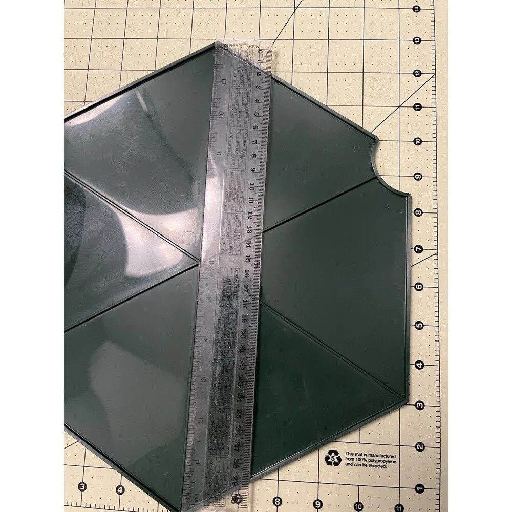 Piatto Bakery Green Hexagon Divider For The Piatto Bakery Box  EUC
